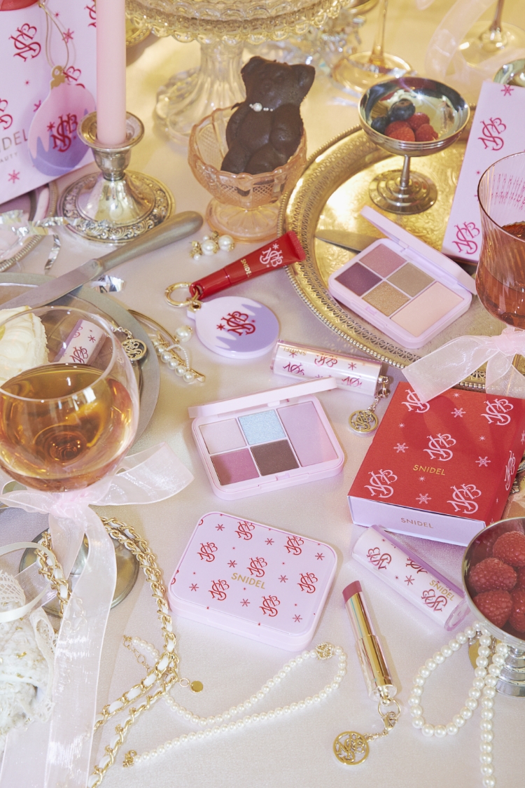 SNIDEL beauty 2025springコレクション限定パケッージ 2025 HOLIDAY COLLECTION| SNIDEL BEAUTY（スナイデルビューティ