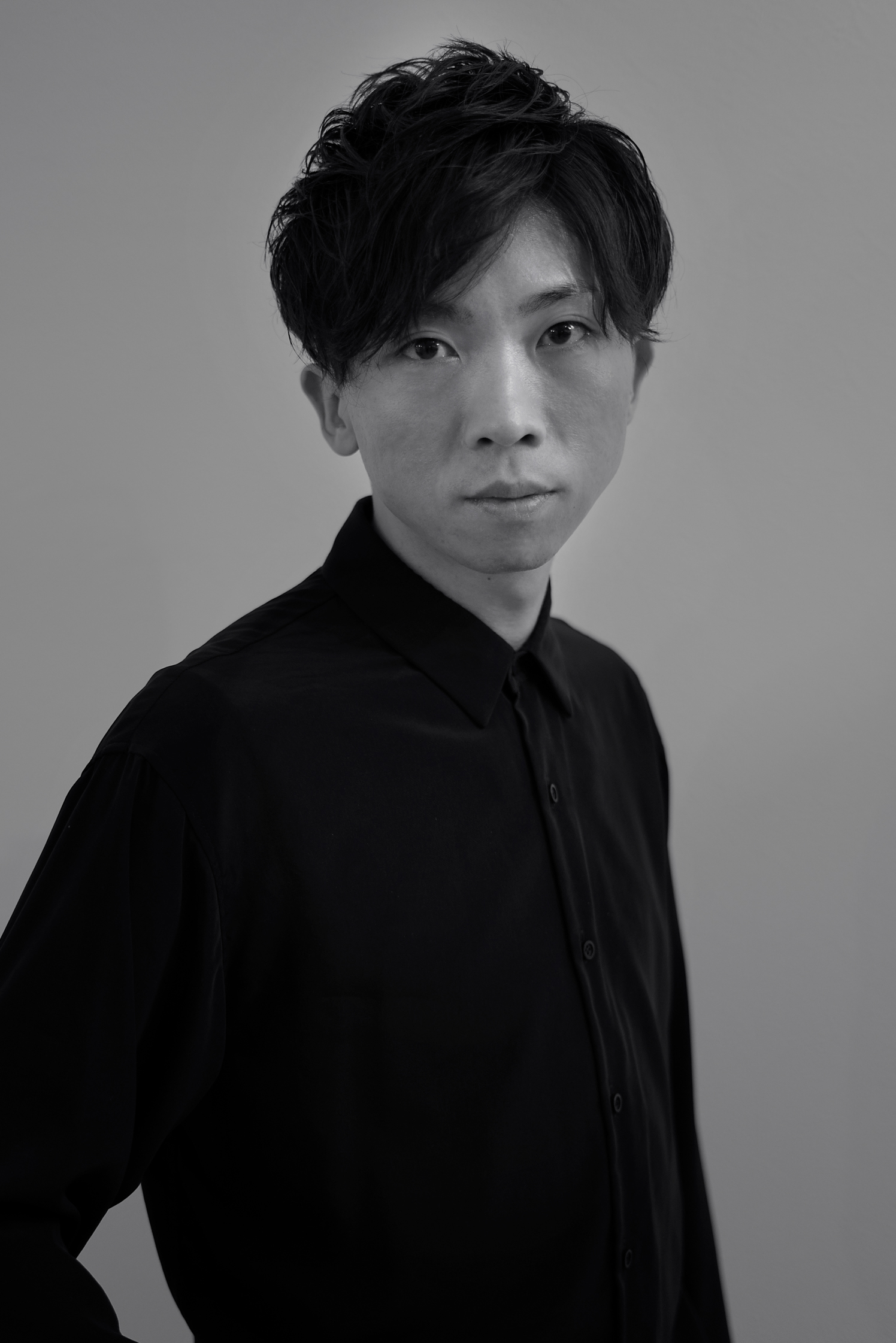 アーティスト　鈴木博也